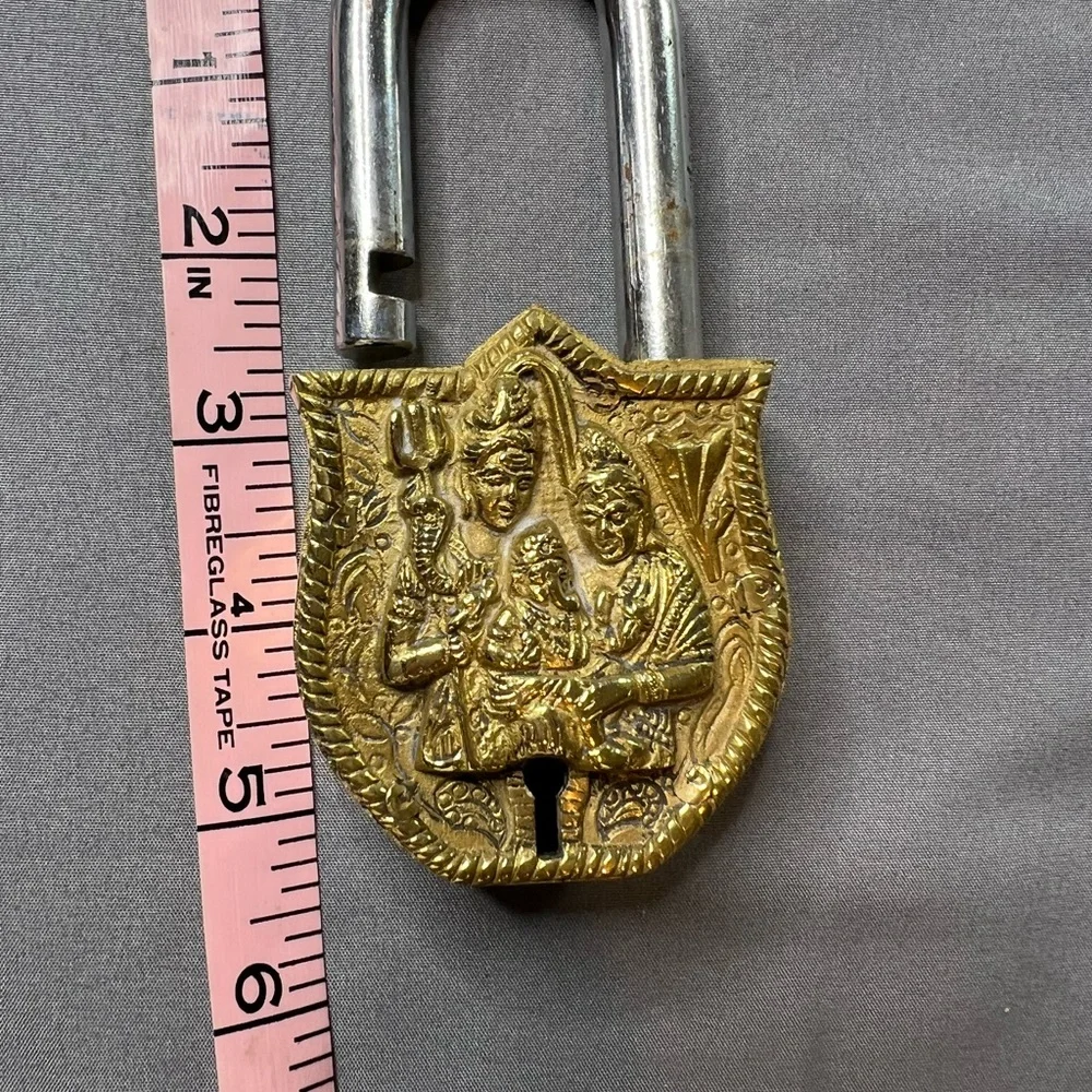 Vintage Solid Brass Indian Padlock w/ Keys – Hindu Motif – Heavy Decorative Lock - Picture 9 of 11